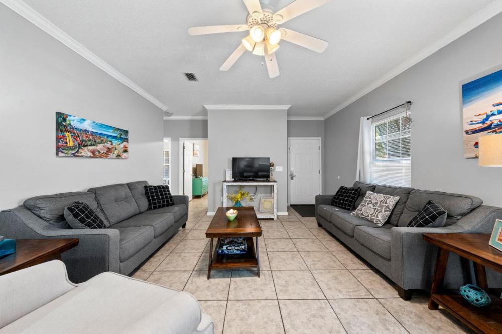 Three-Bedroom Deluxe Apartment interior